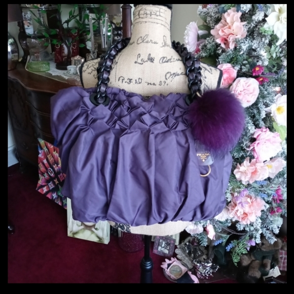 Out with the boring; in with the humor! Read on . . . 👜👚👠👛💍 - Picture 5 of 16